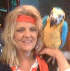 Meet your Posher, Val